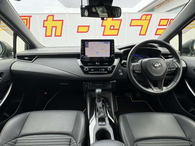 トヨタ カローラ　ツーリング　ハイブリッド