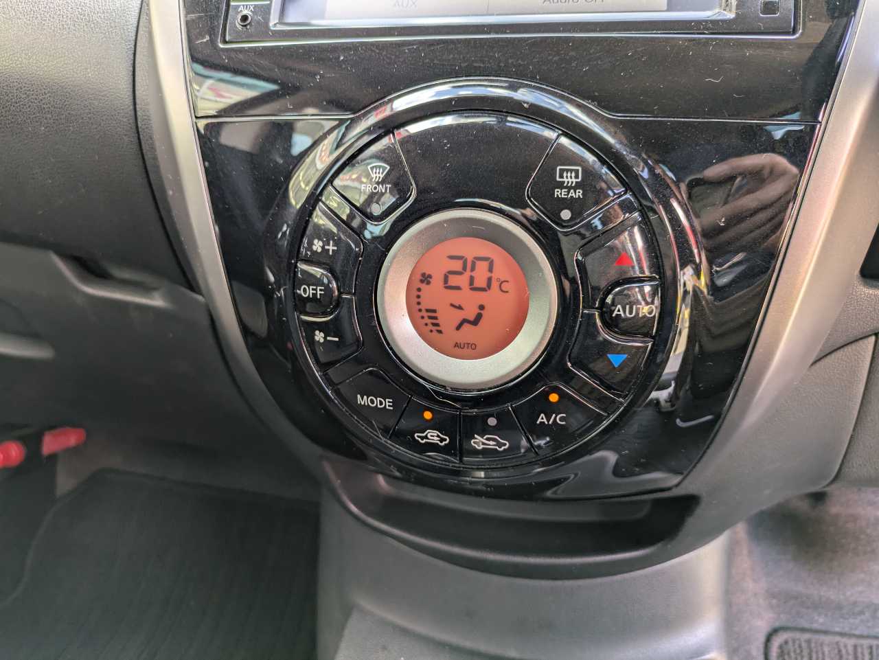 日産 ノート　ＨＢ