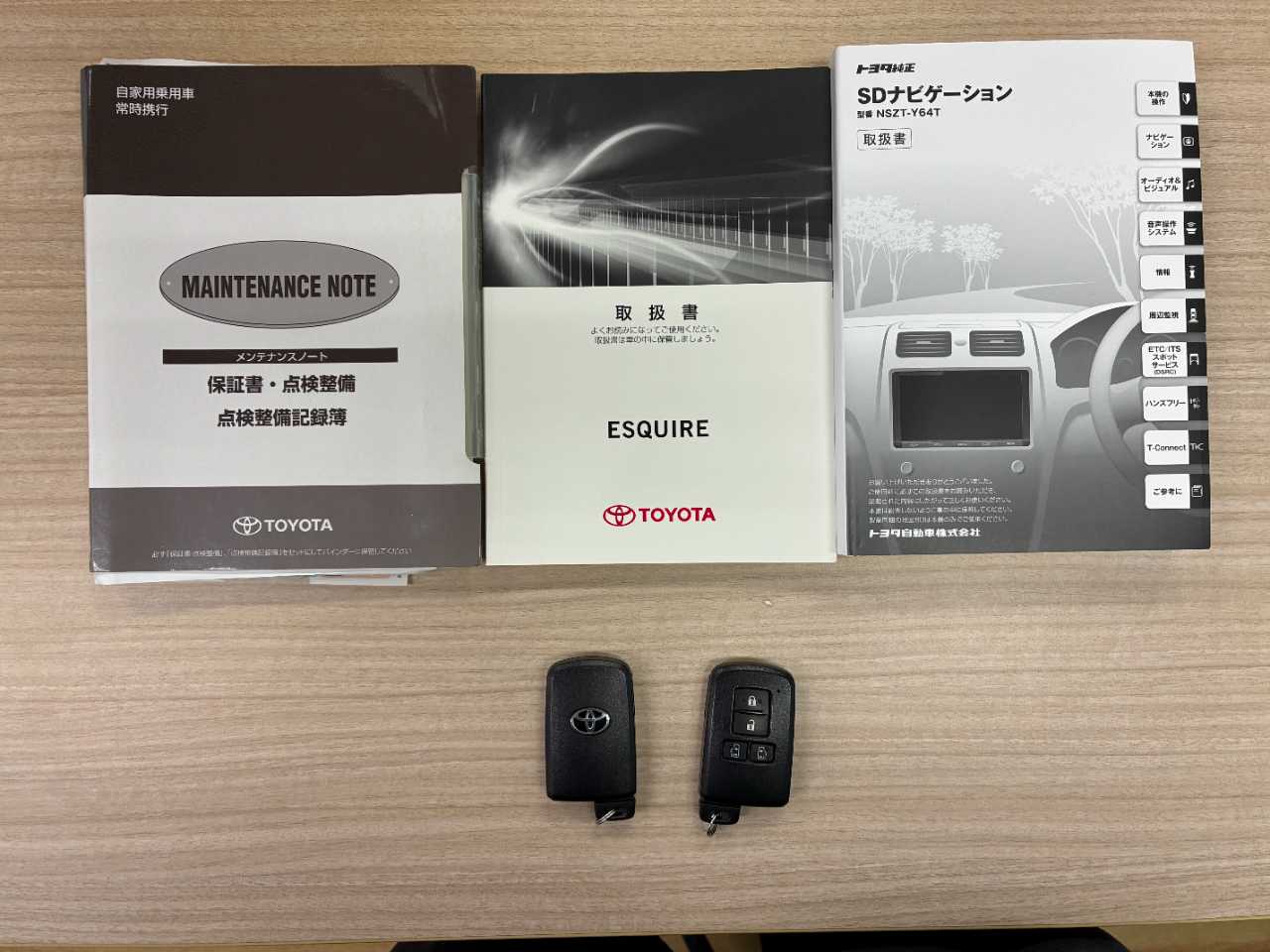 トヨタ エスクァイア　ハイブリッド