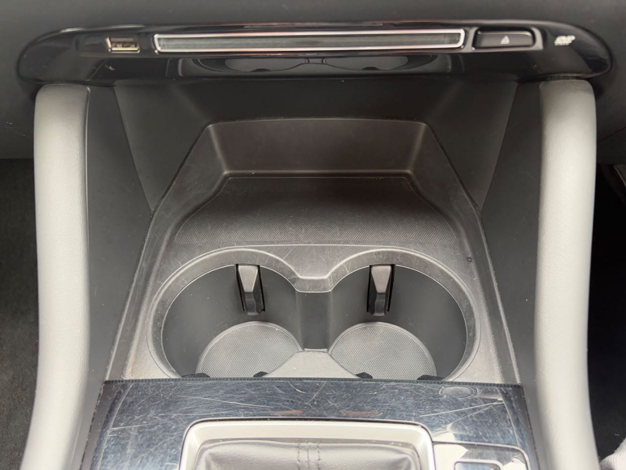 マツダ ＭＡＺＤＡ３　ファストバック