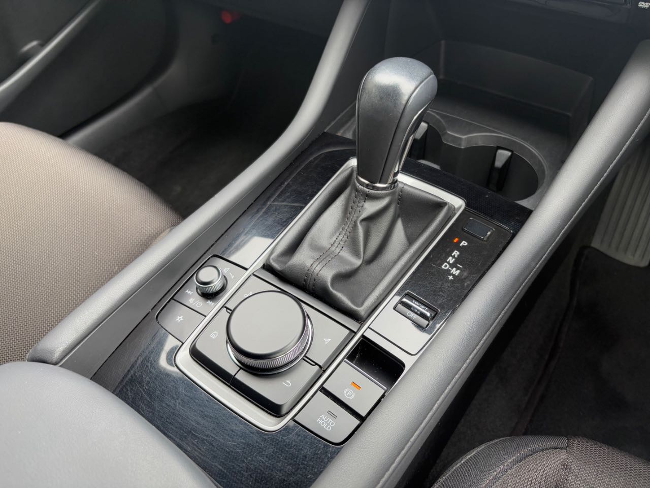 マツダ ＭＡＺＤＡ３　ファストバック