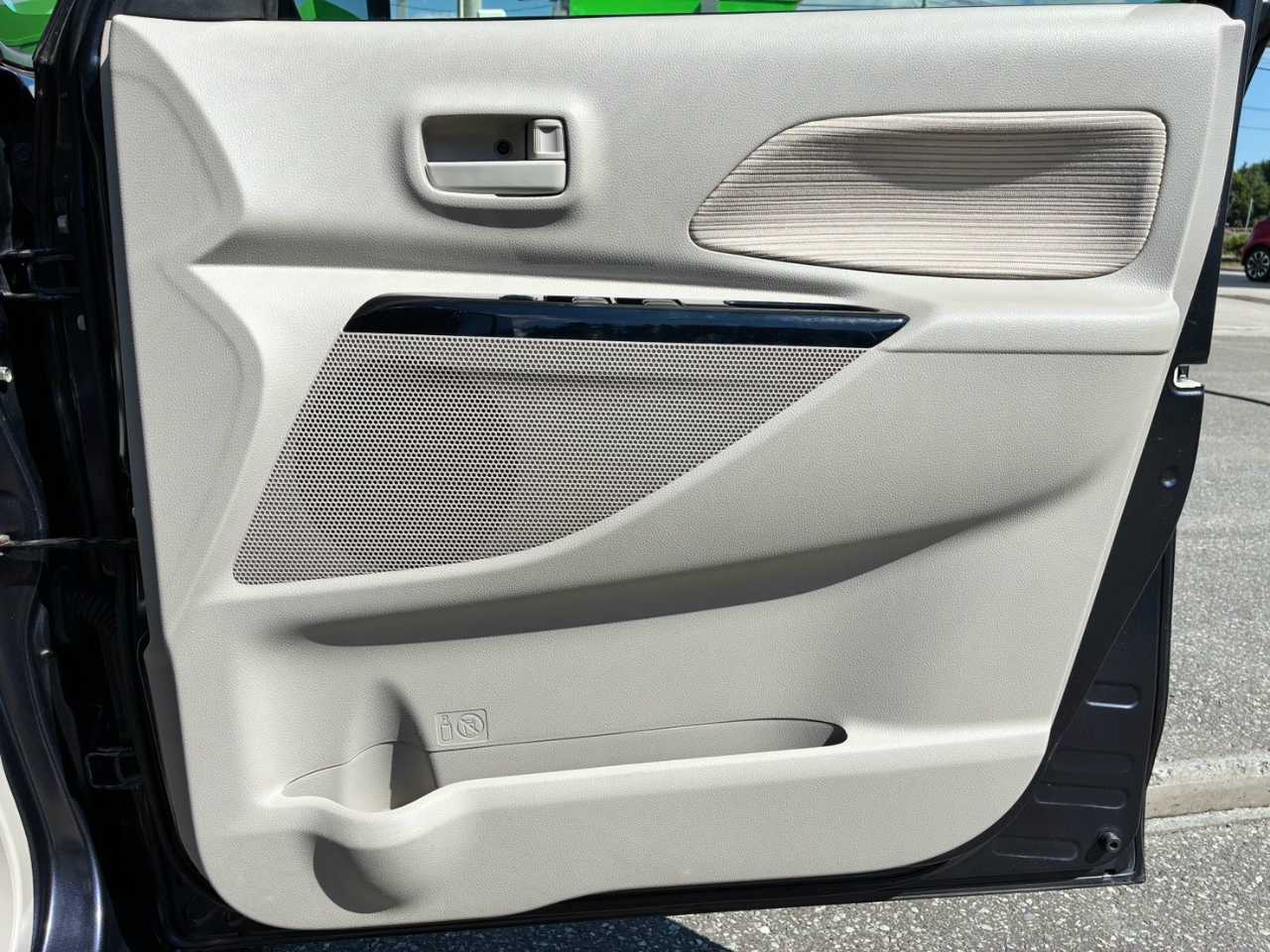 日産 デイズ　ルークス