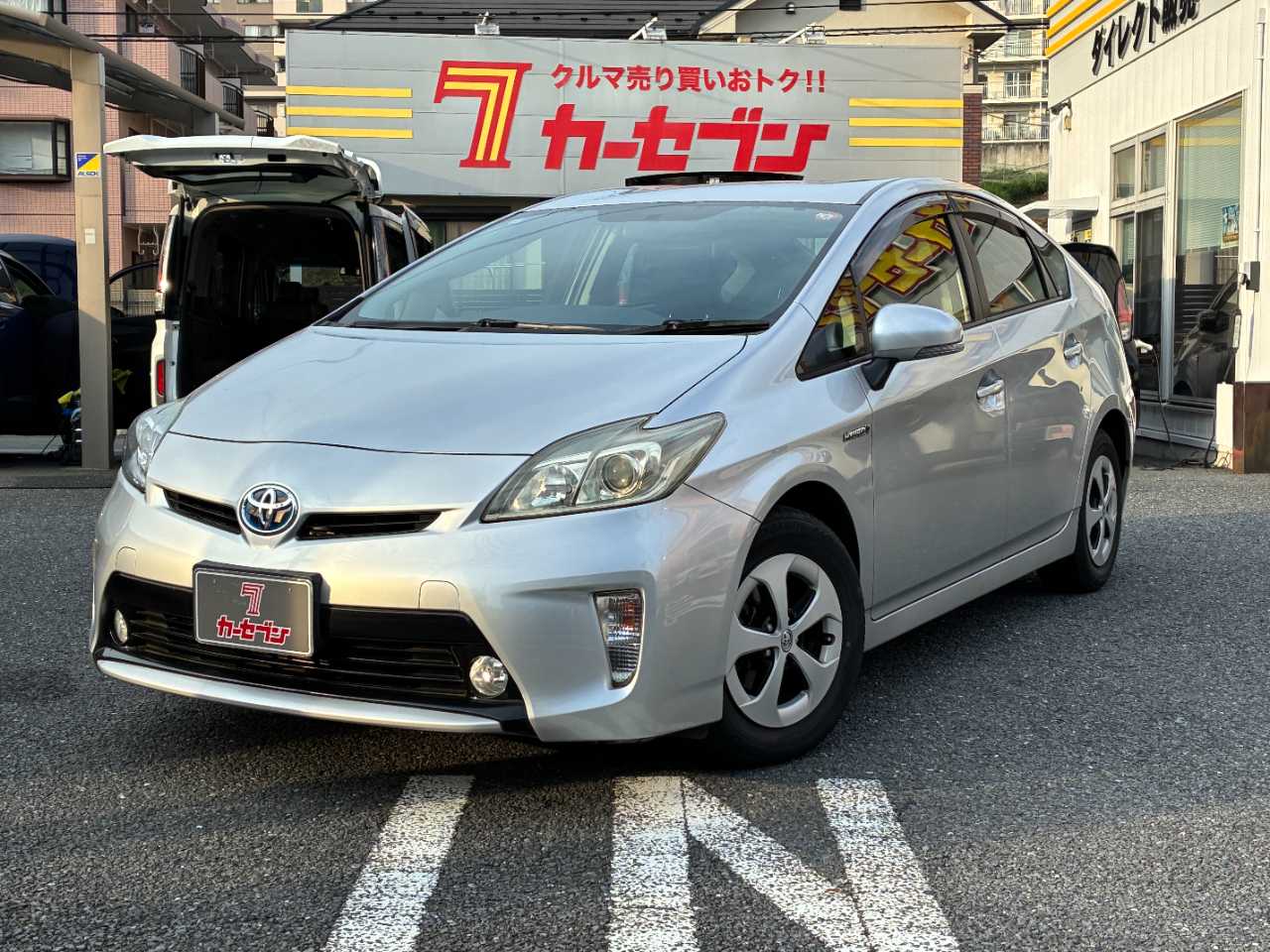 トヨタ プリウス