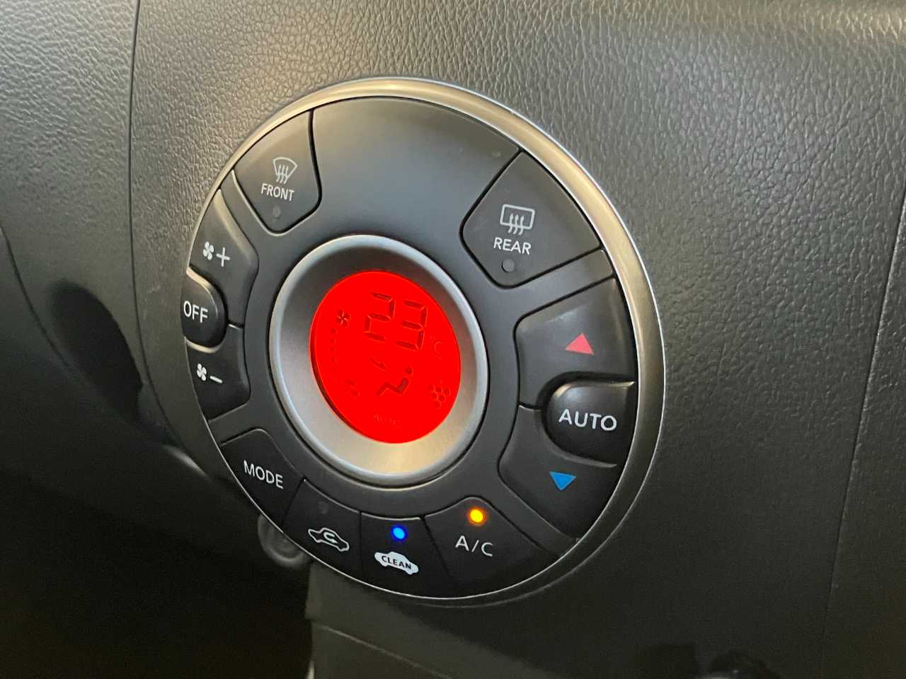 日産 キューブ