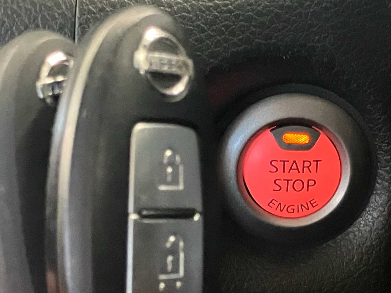 日産 キューブ