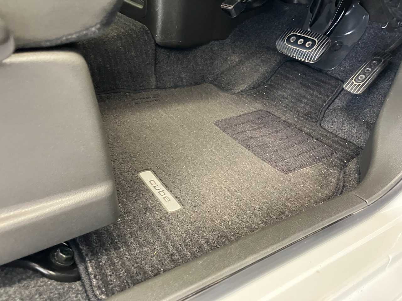 日産 キューブ