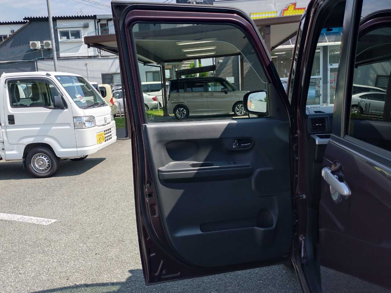 トヨタ ピクシス　メガ