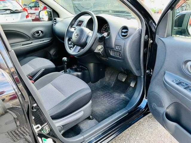 日産 マーチ　ＨＢ