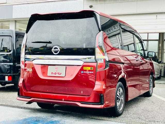 日産 セレナ
