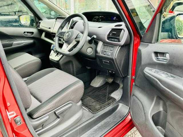 日産 セレナ