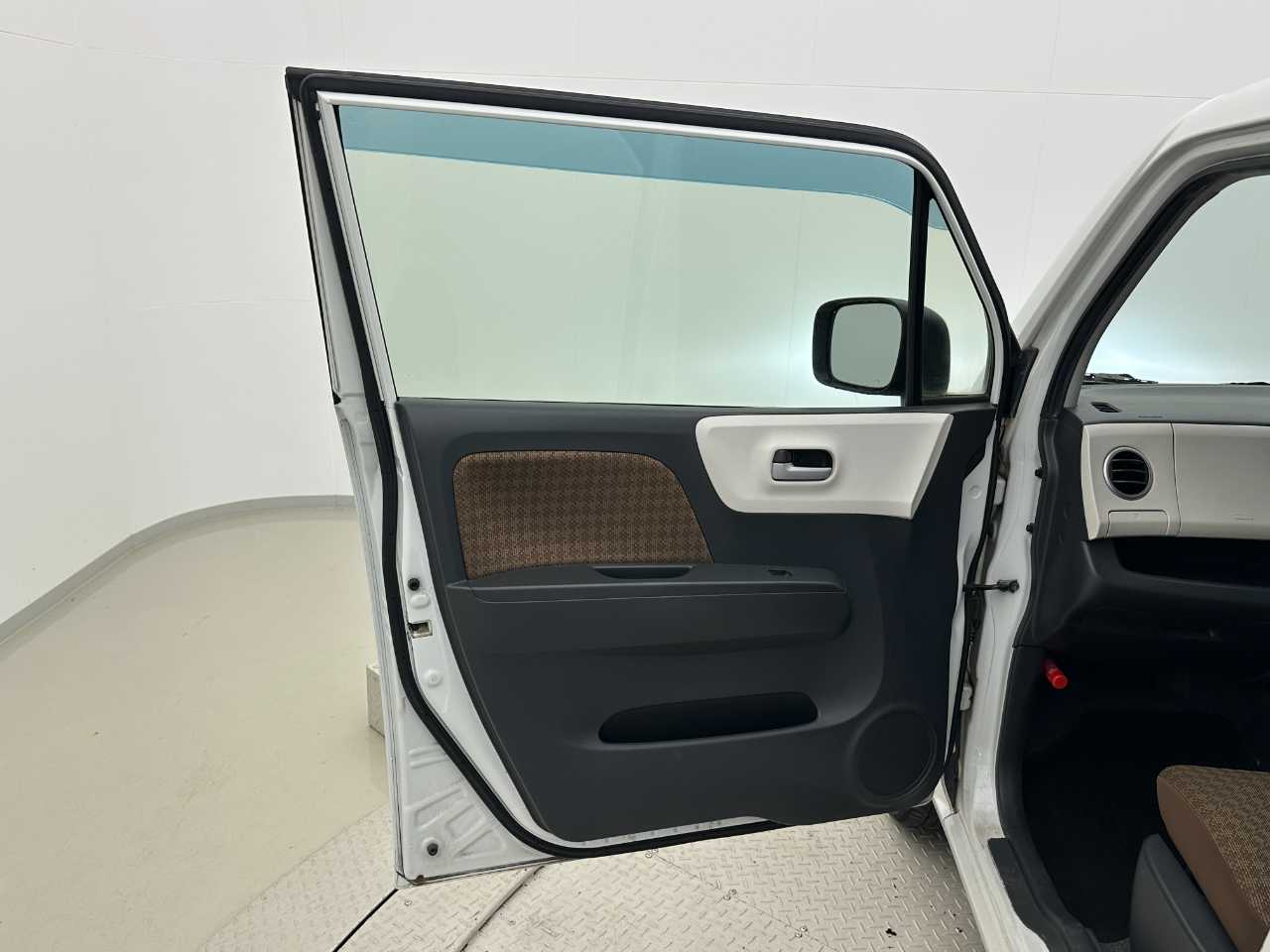 日産 モコ