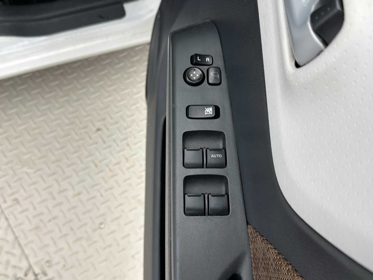 日産 モコ