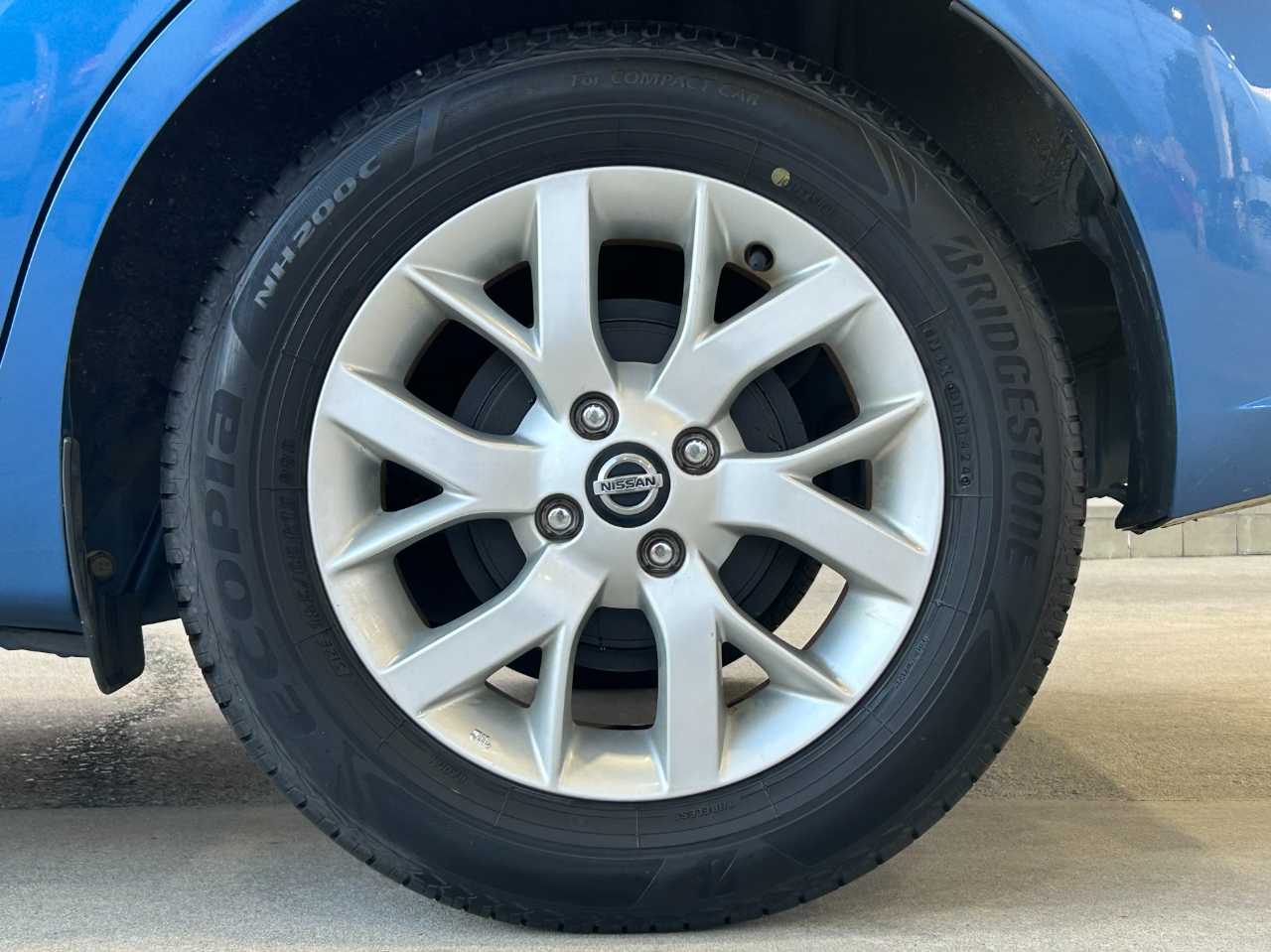 日産 ノート　ＨＢ