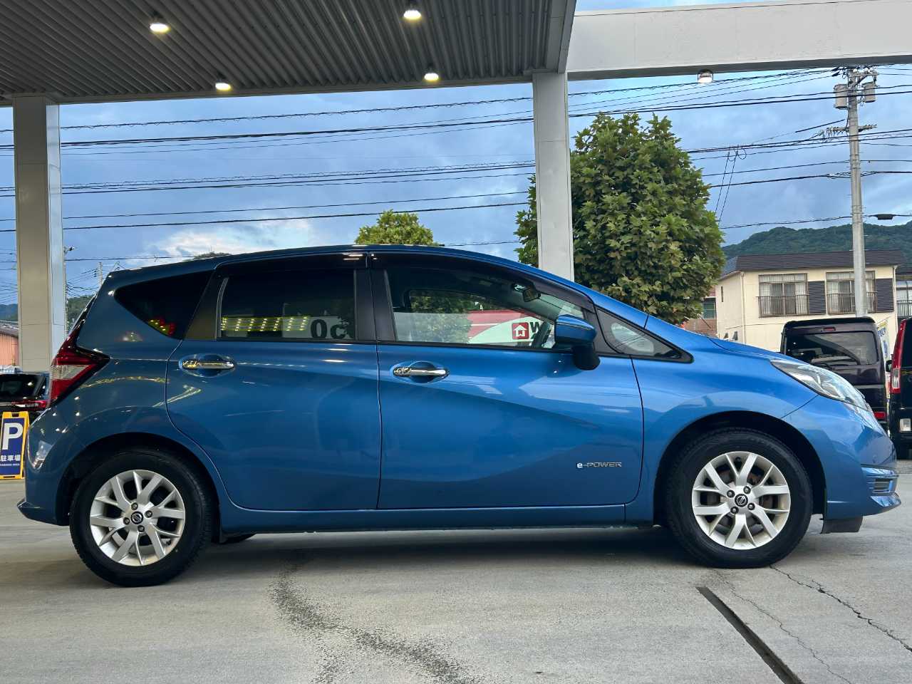 日産 ノート　ＨＢ