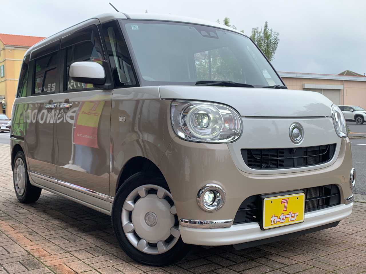 ダイハツ ムーヴ　キャンバス