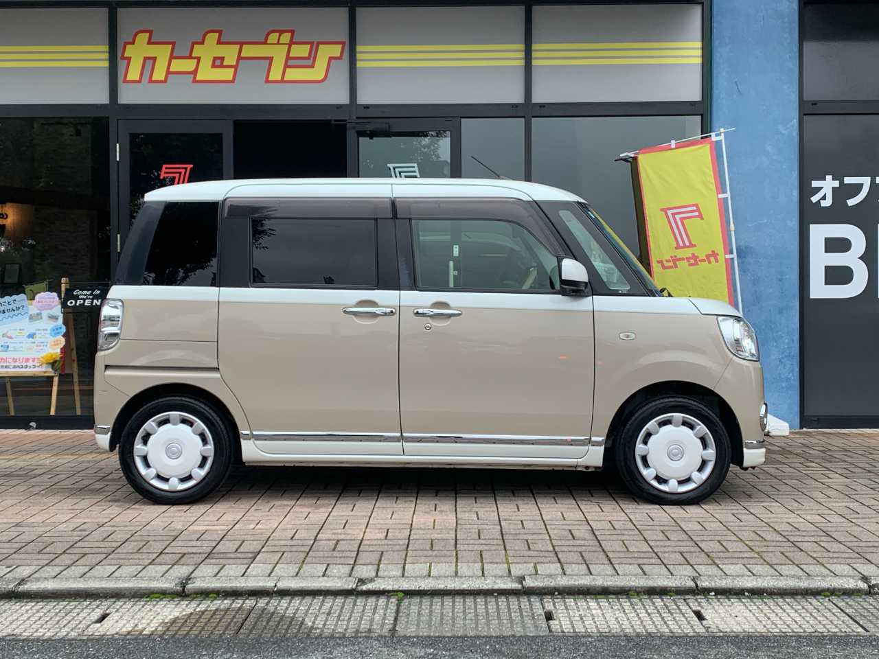 ダイハツ ムーヴ　キャンバス