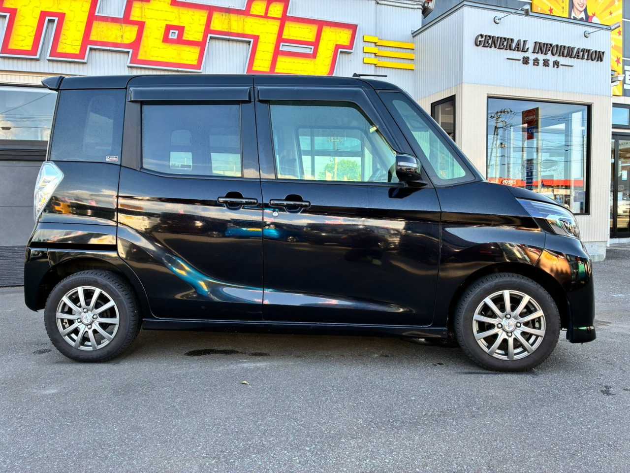 日産 デイズ　ルークス