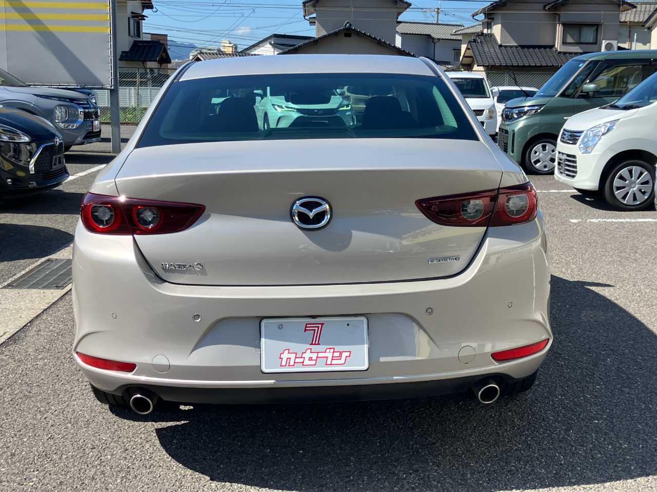 マツダ ＭＡＺＤＡ３　セダン