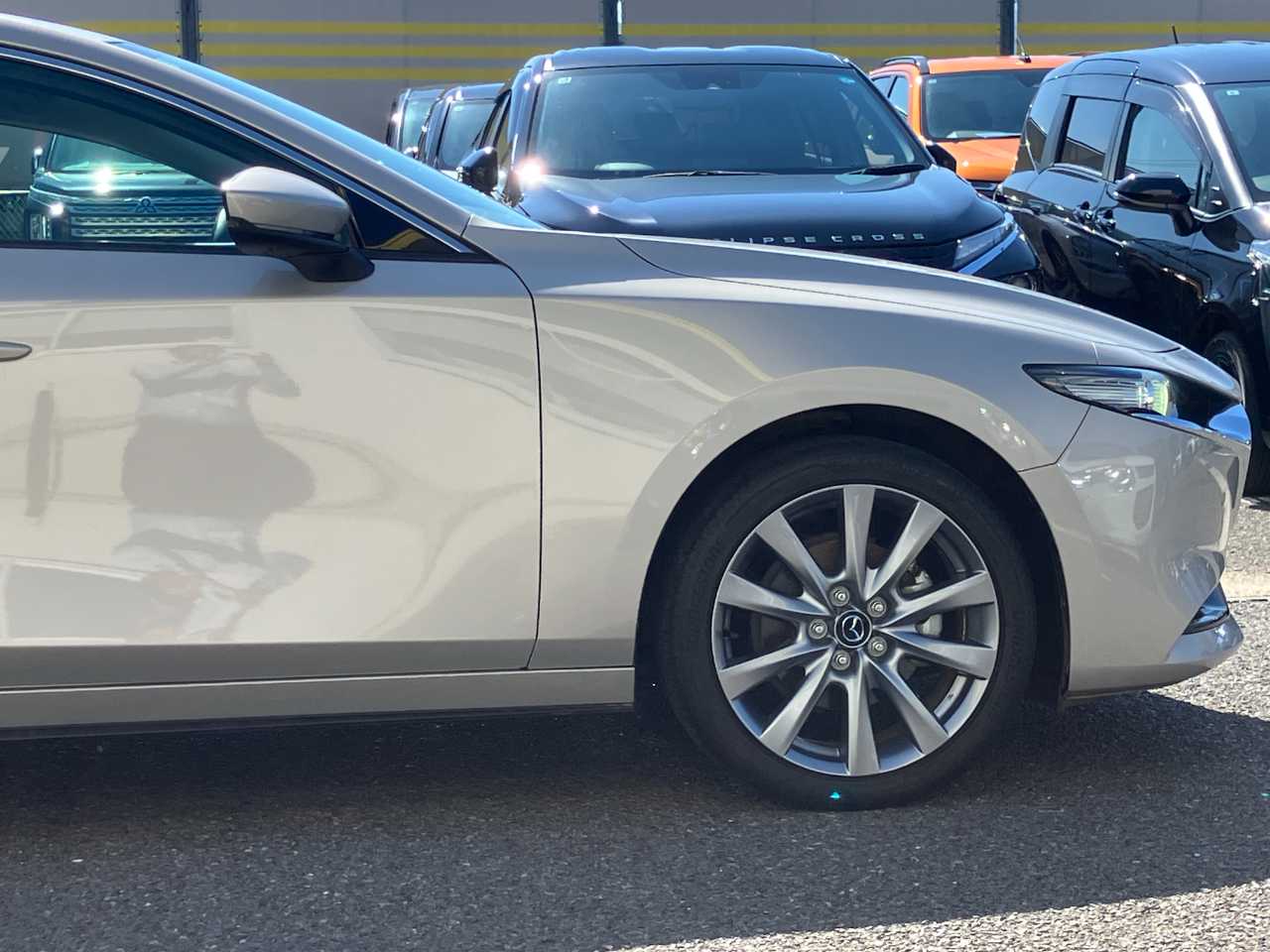 マツダ ＭＡＺＤＡ３　セダン