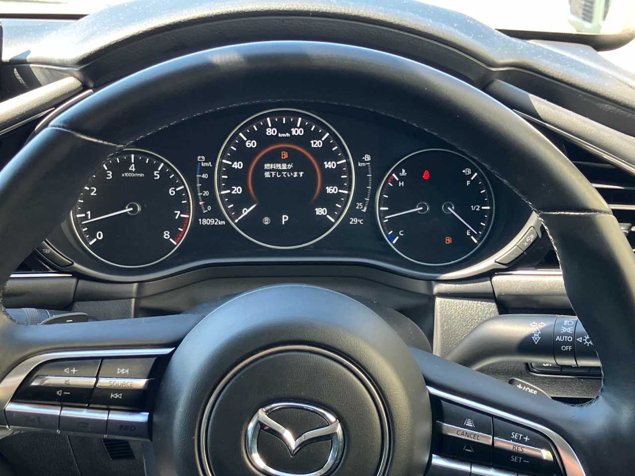 マツダ ＭＡＺＤＡ３　セダン