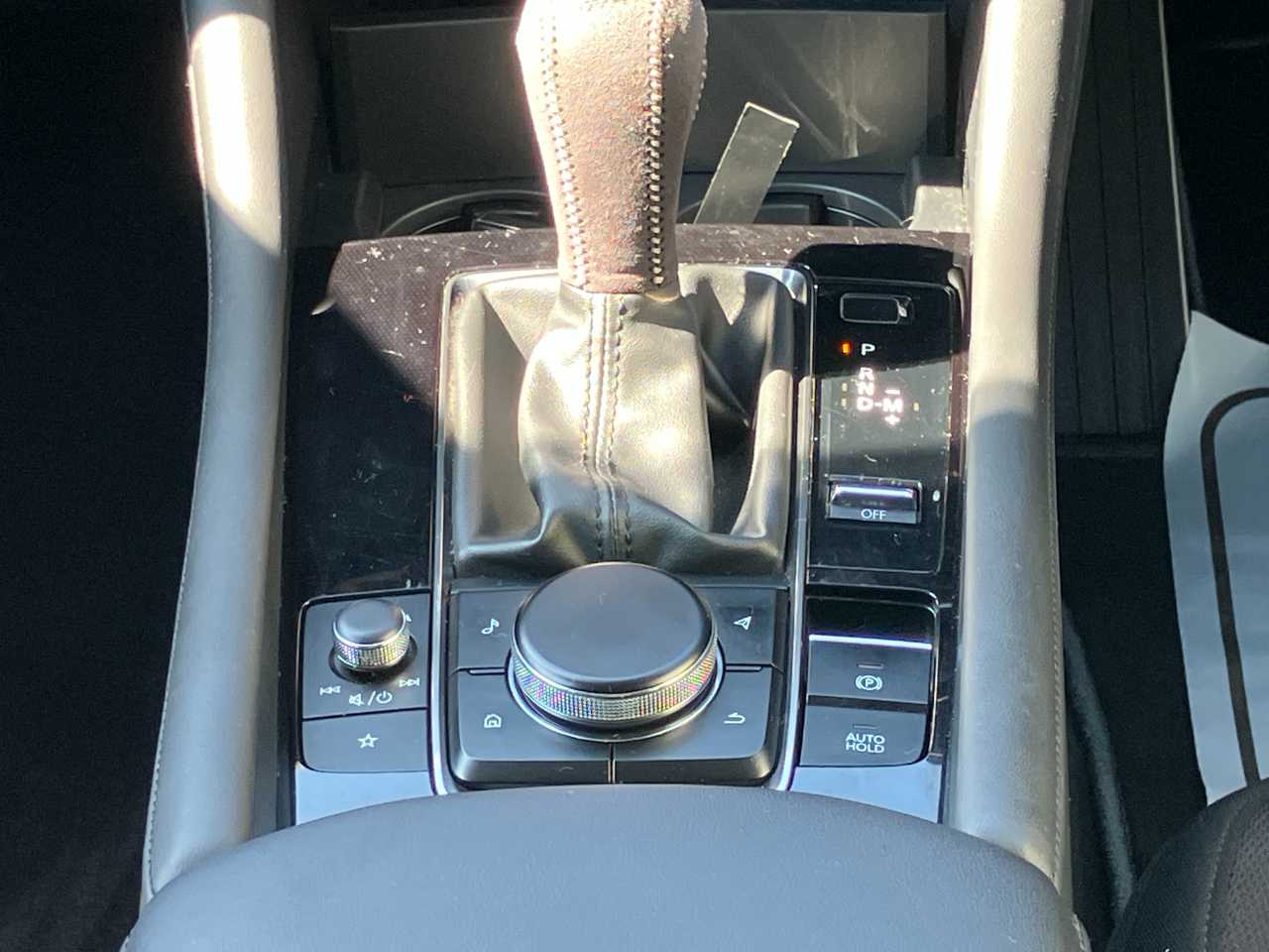 マツダ ＭＡＺＤＡ３　セダン