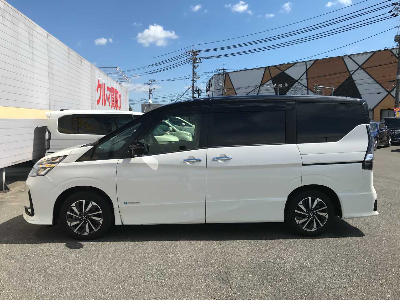日産 セレナ