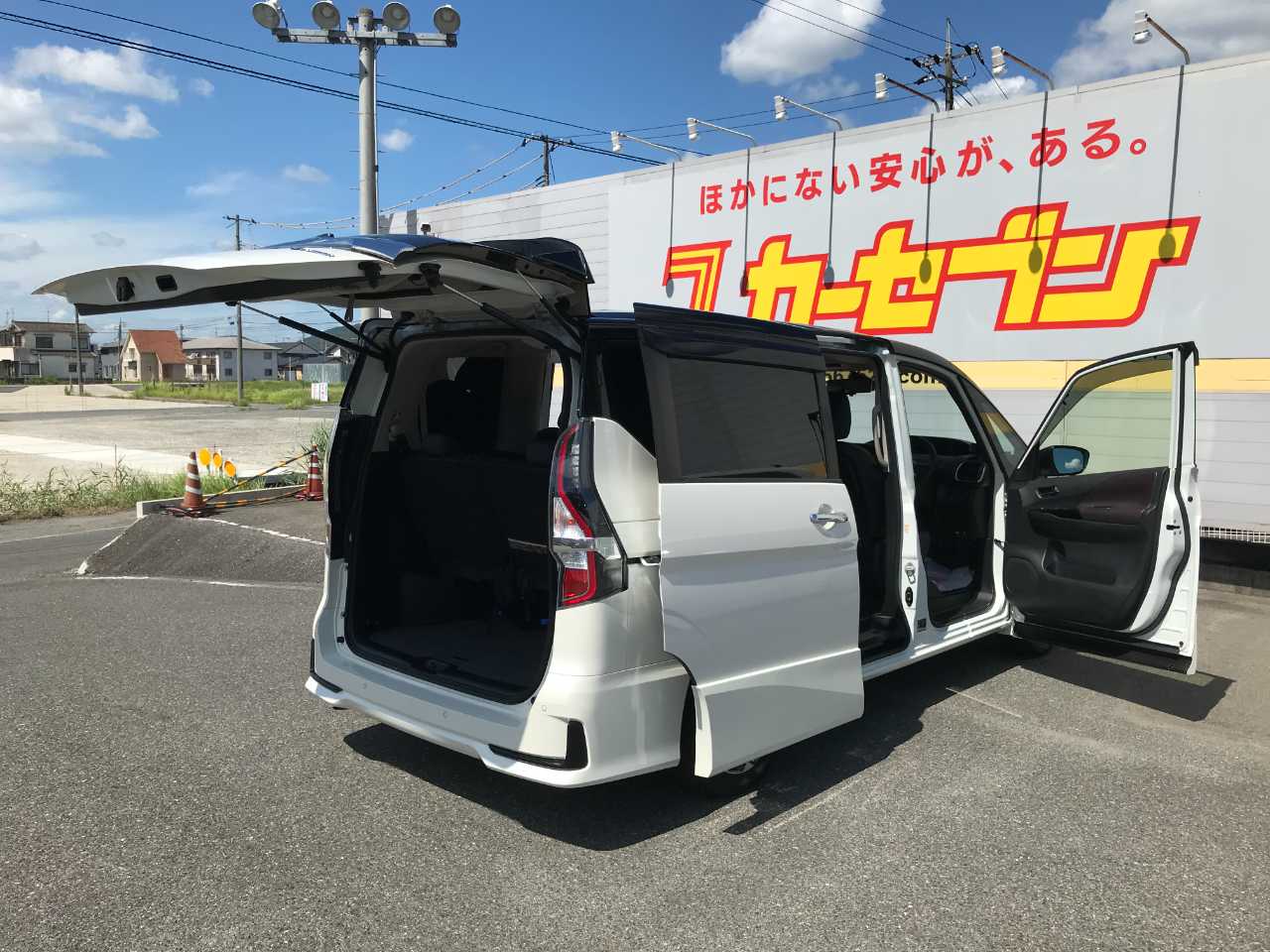 日産 セレナ