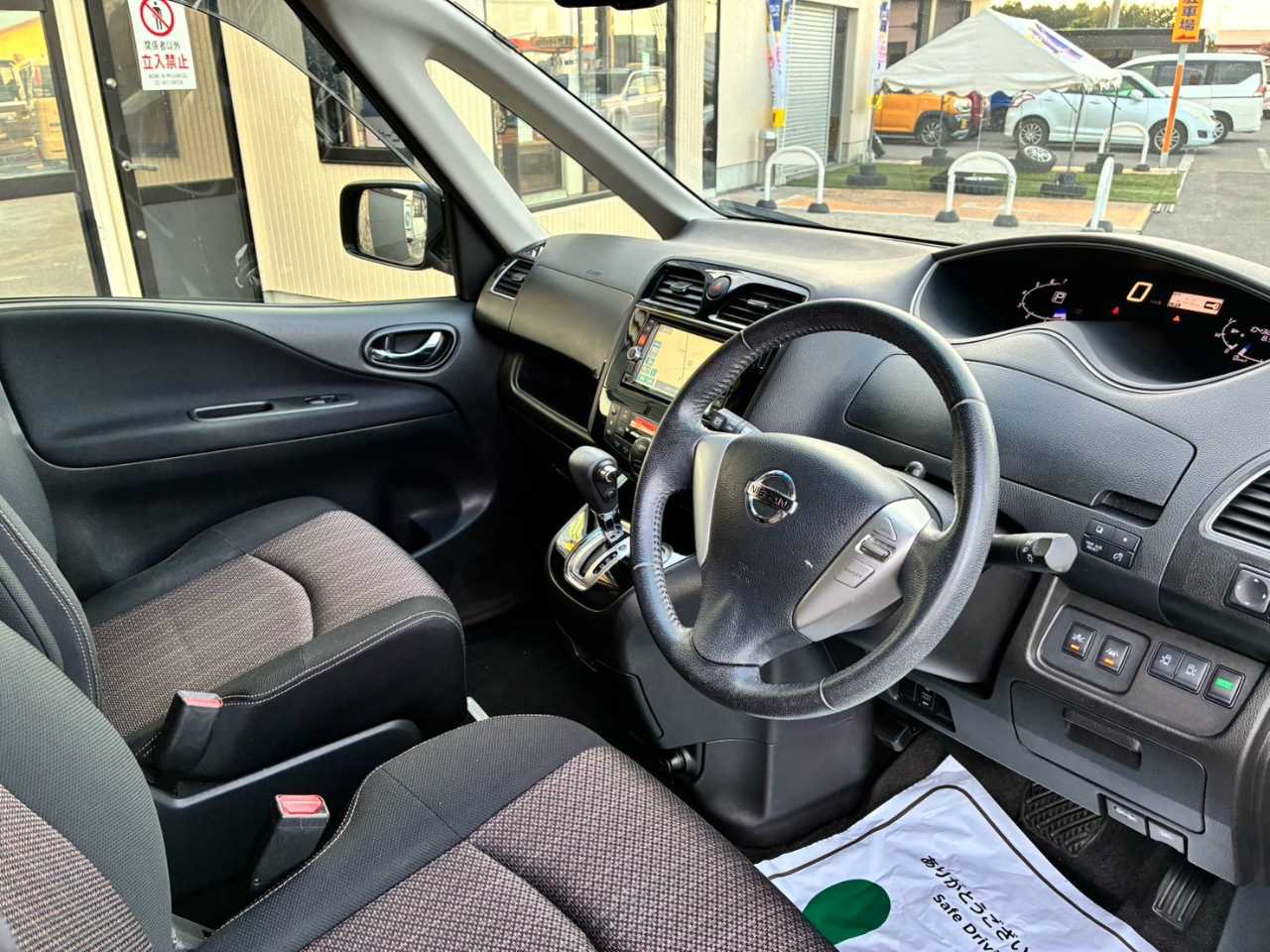 日産 セレナ
