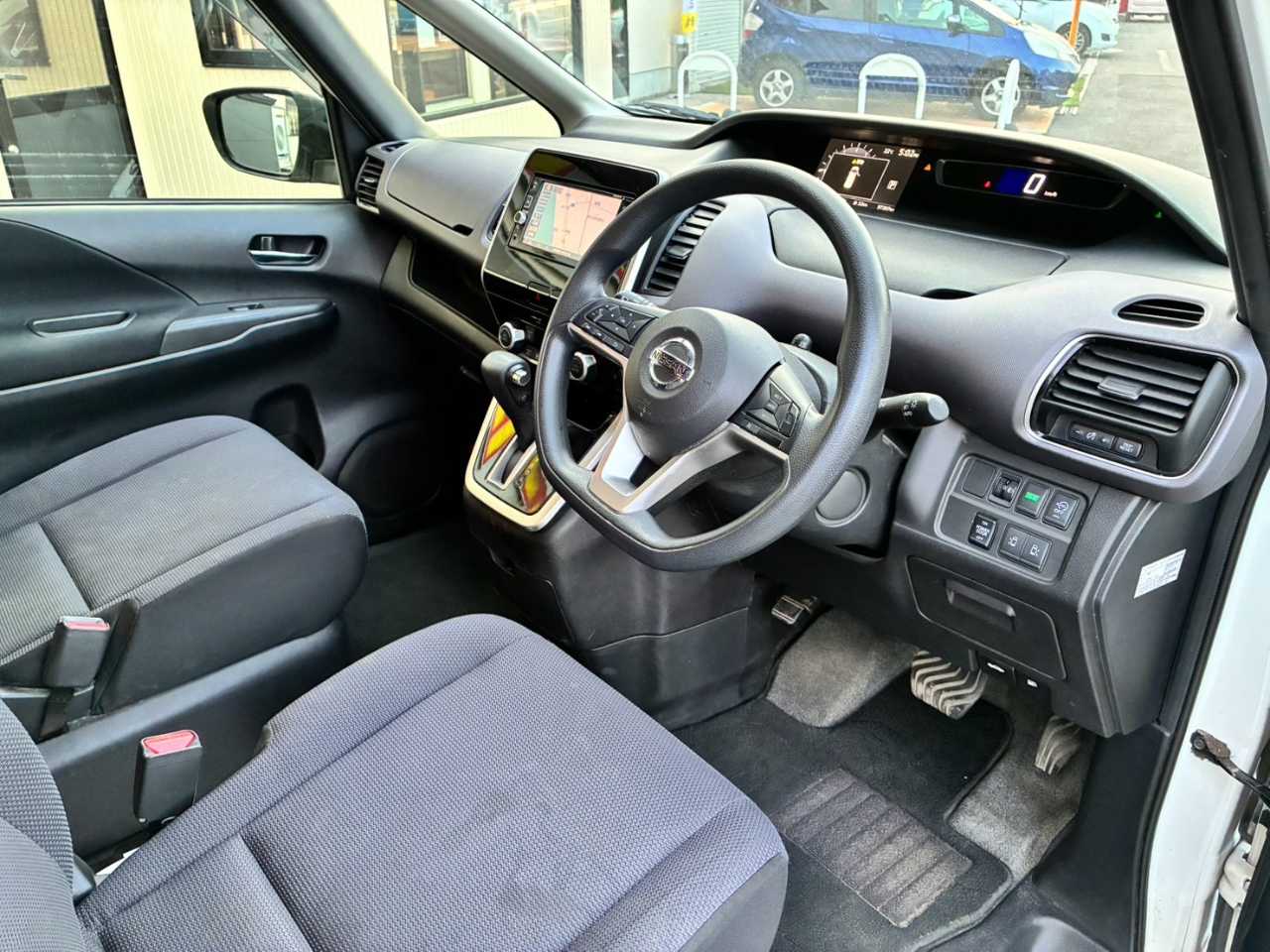 日産 セレナ
