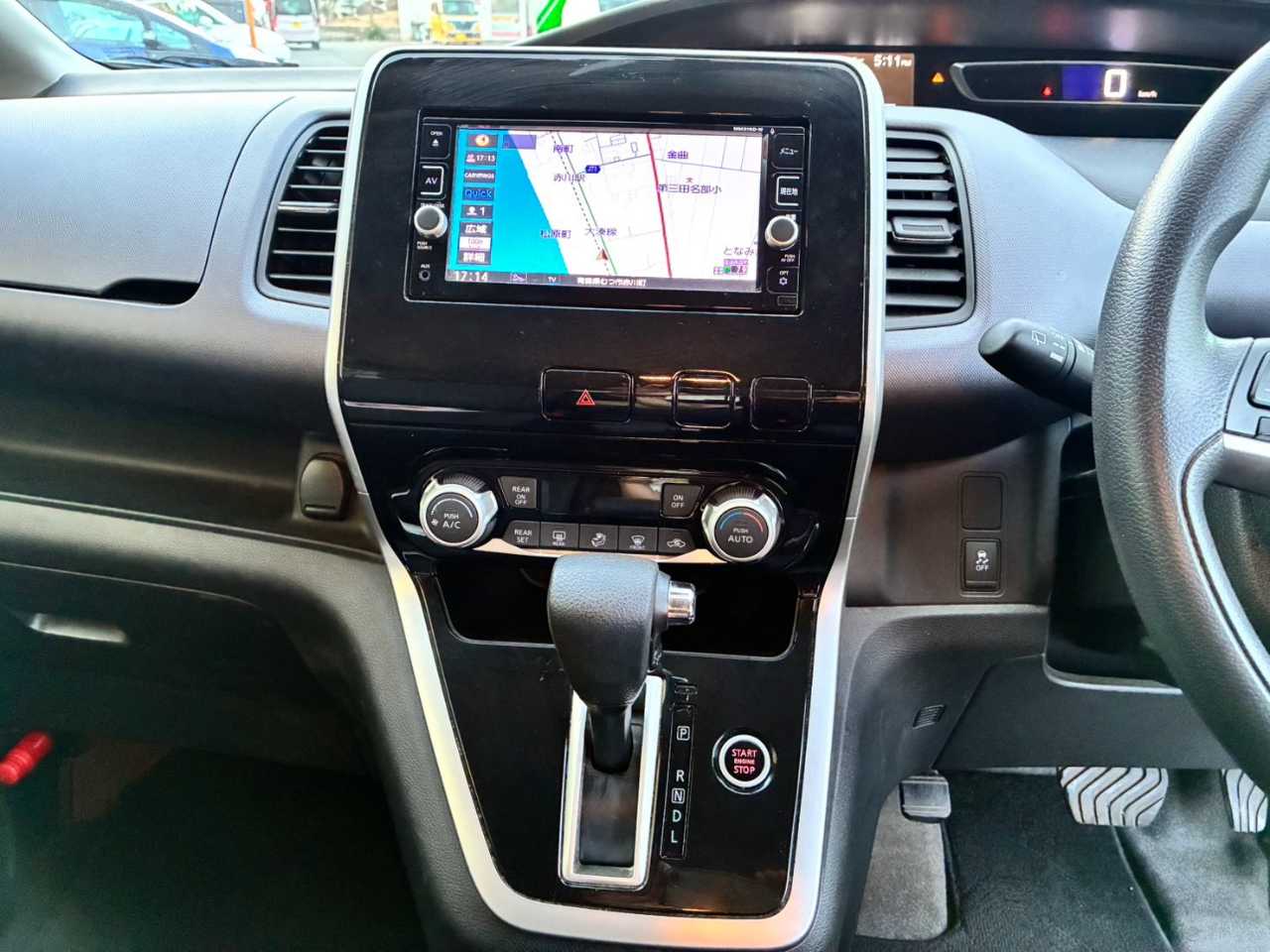 日産 セレナ