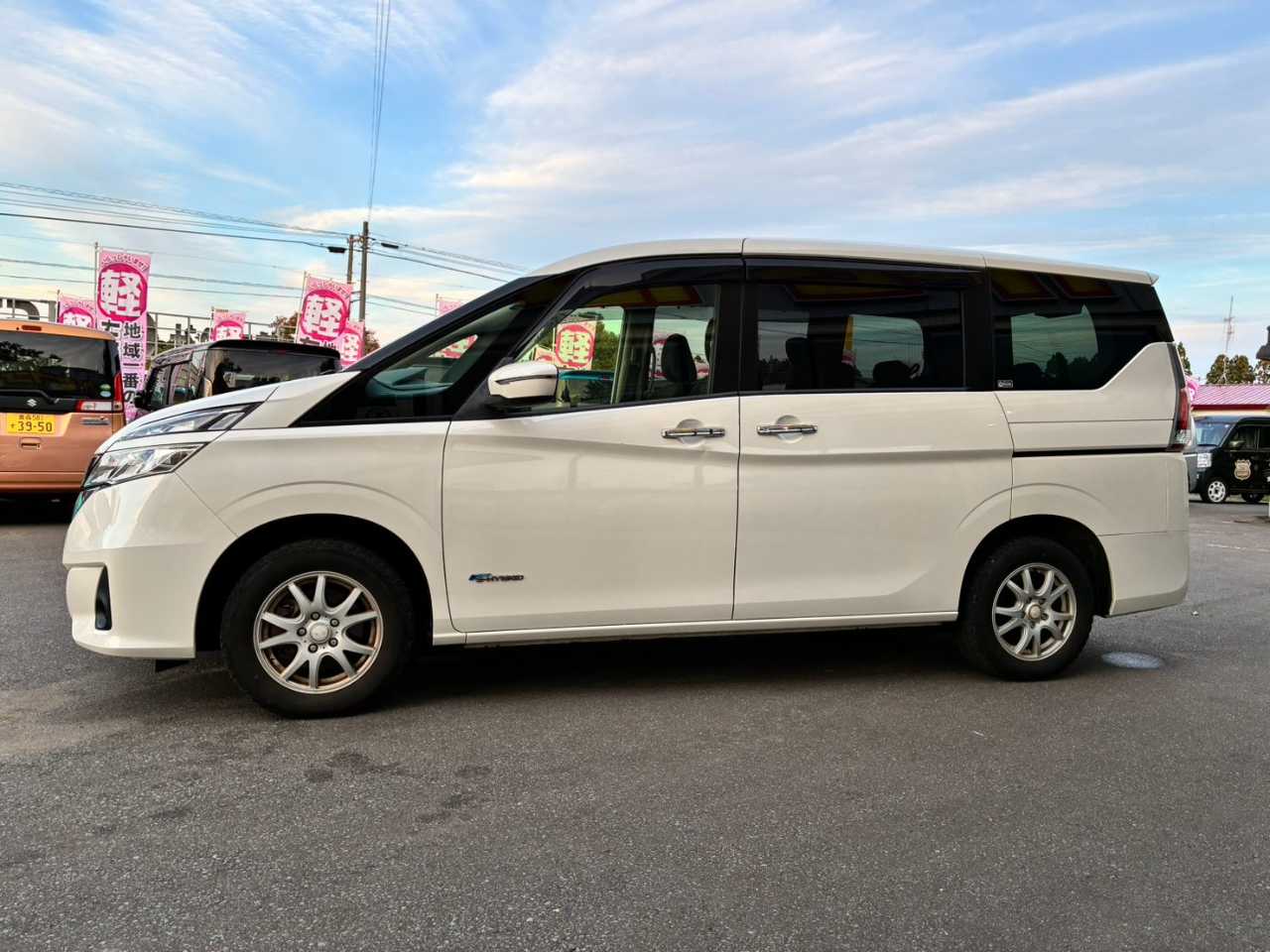 日産 セレナ