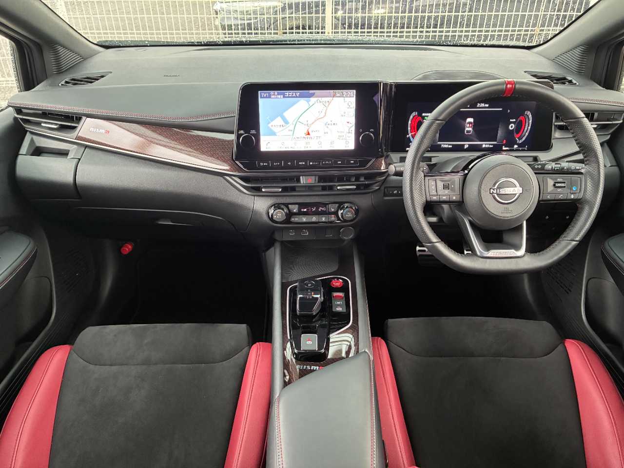 日産 オーラ