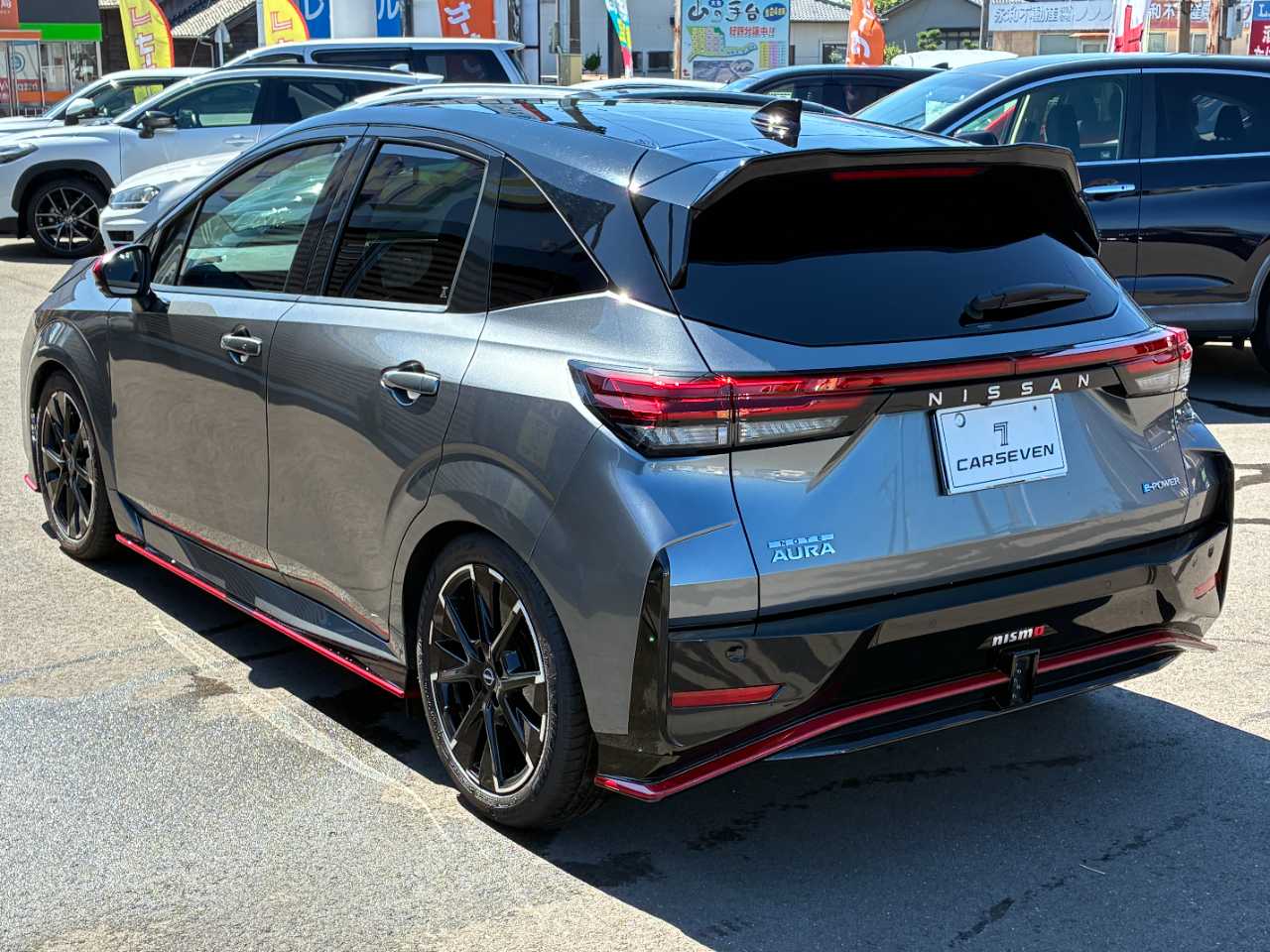 日産 オーラ