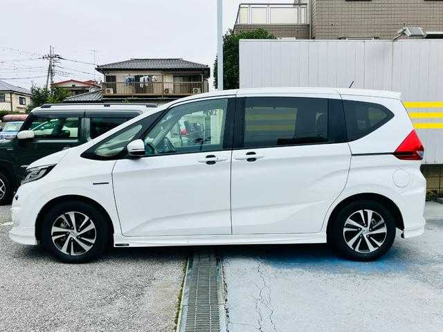 ホンダ フリード　ハイブリッド