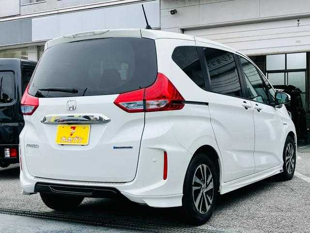 ホンダ フリード　ハイブリッド