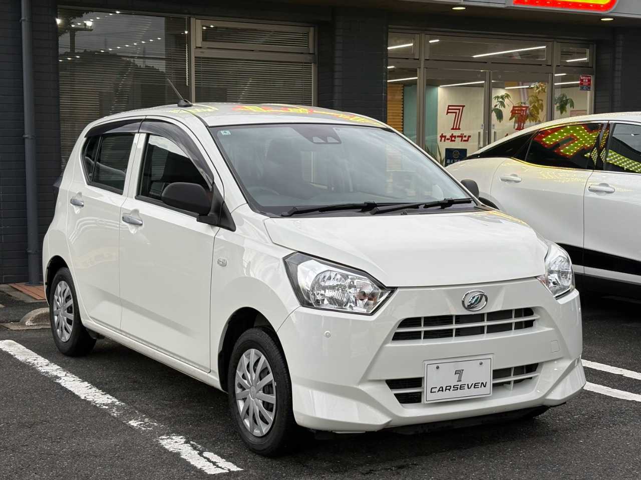 ダイハツ ミラ　イース