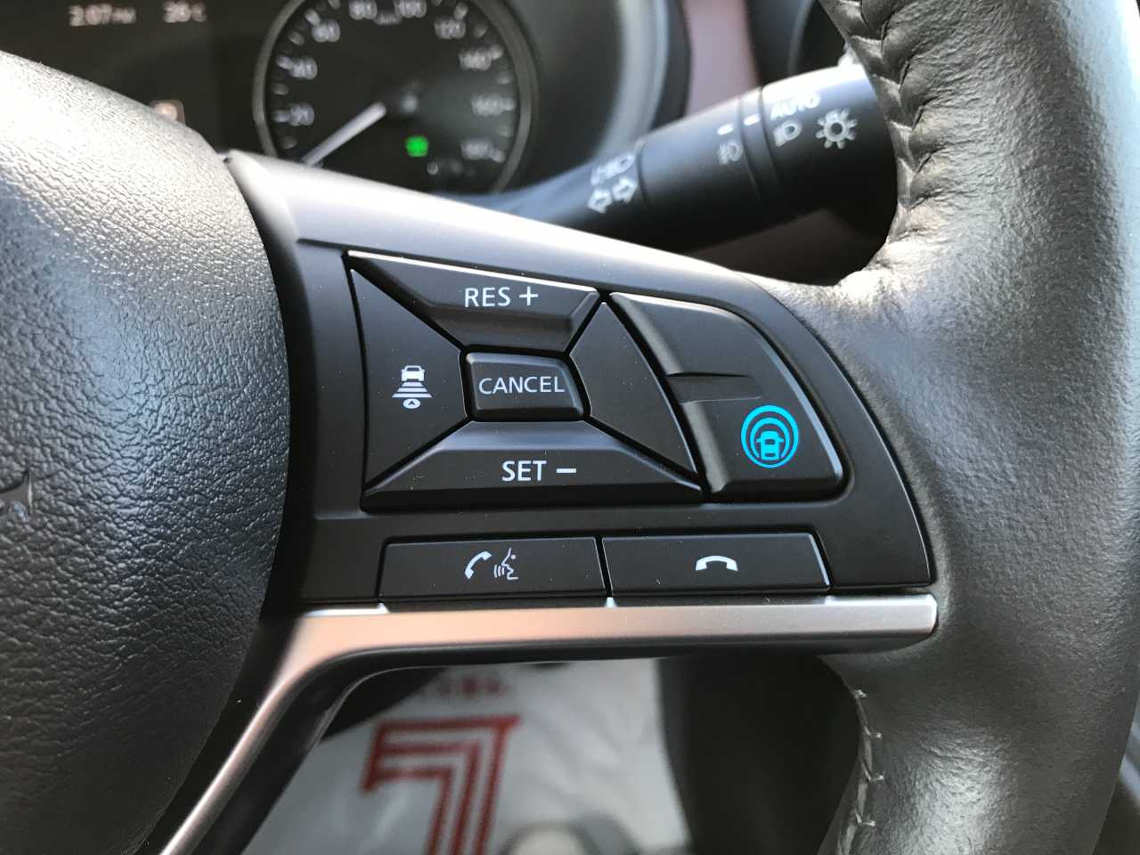 日産 ＫＩＣＫＳ