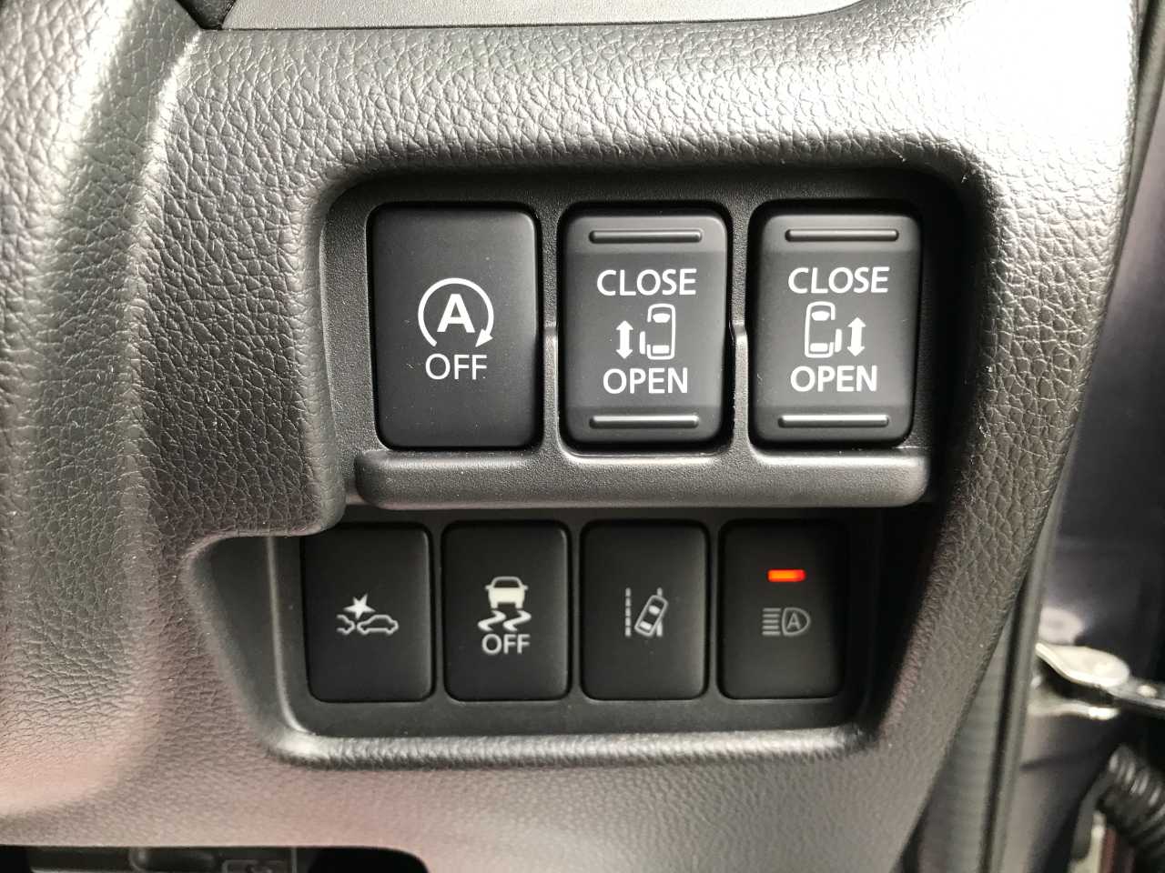 日産 デイズ　ルークス