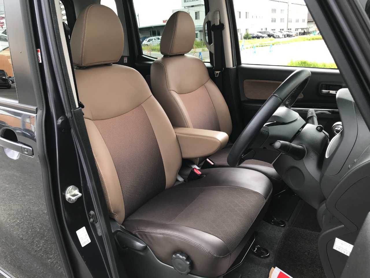 日産 デイズ　ルークス