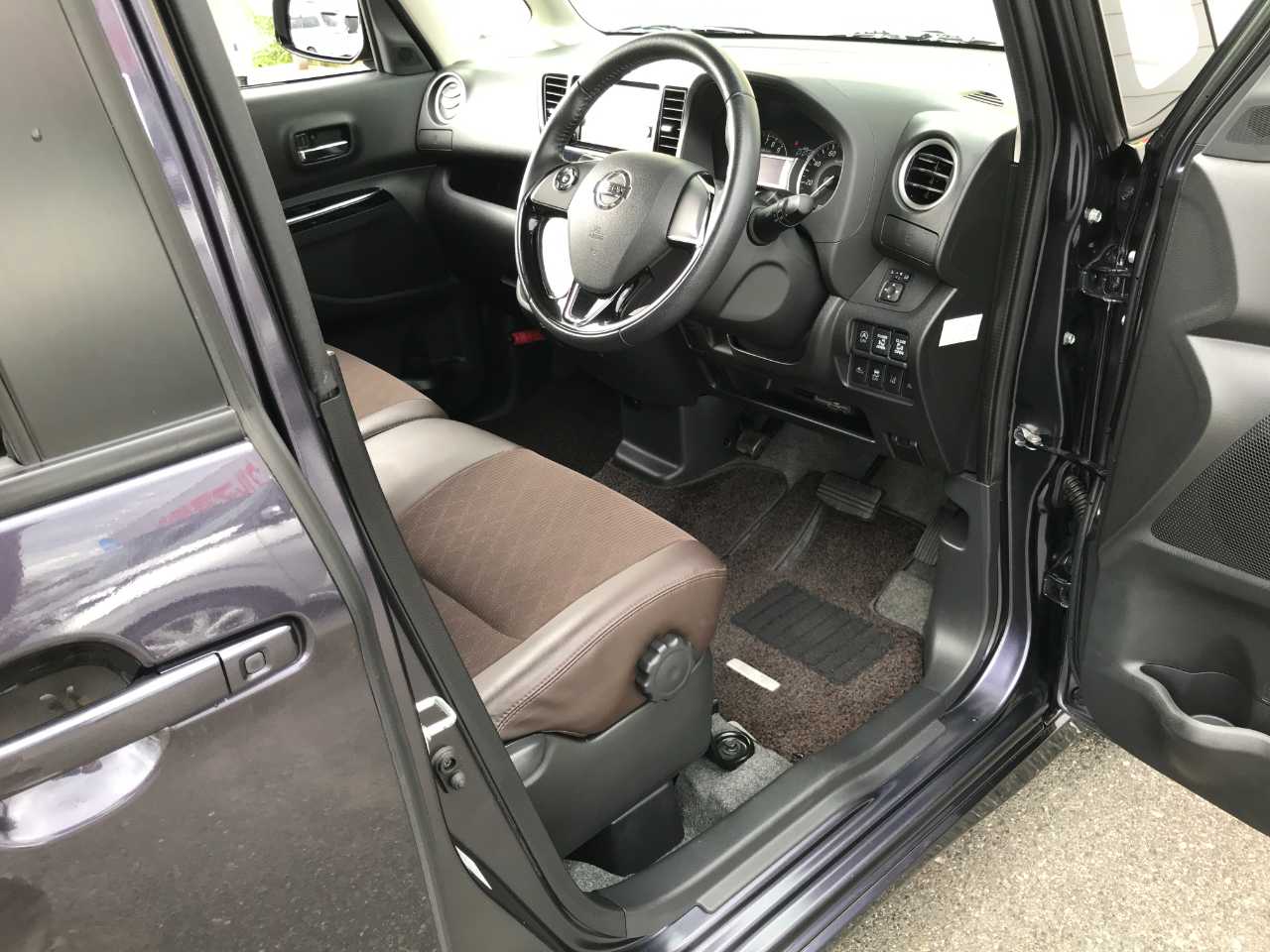 日産 デイズ　ルークス