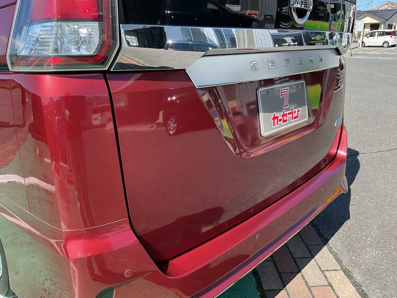 日産 セレナ
