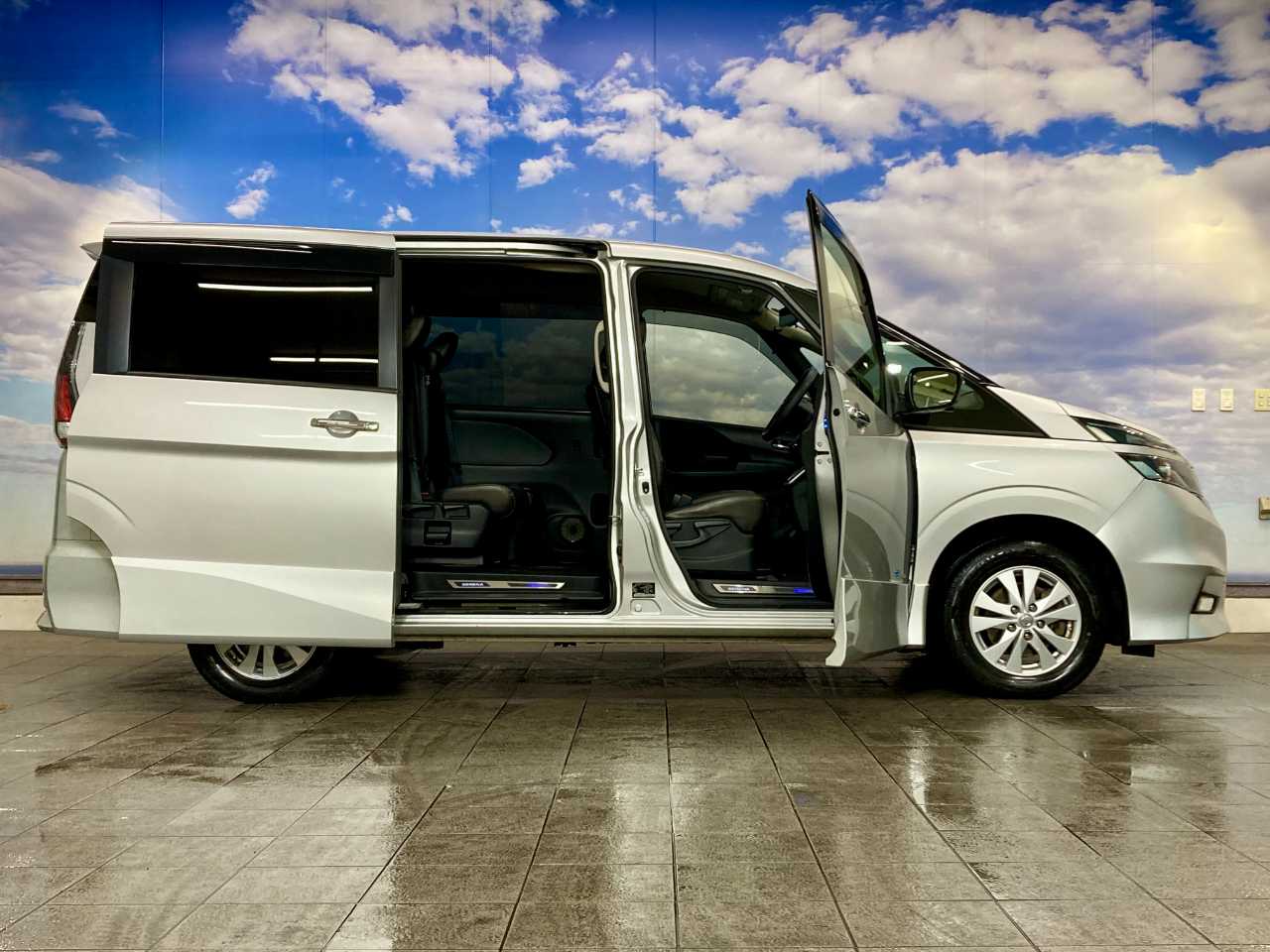 日産 セレナ