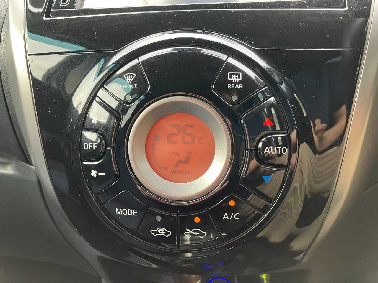 日産 ノート　ＨＢ
