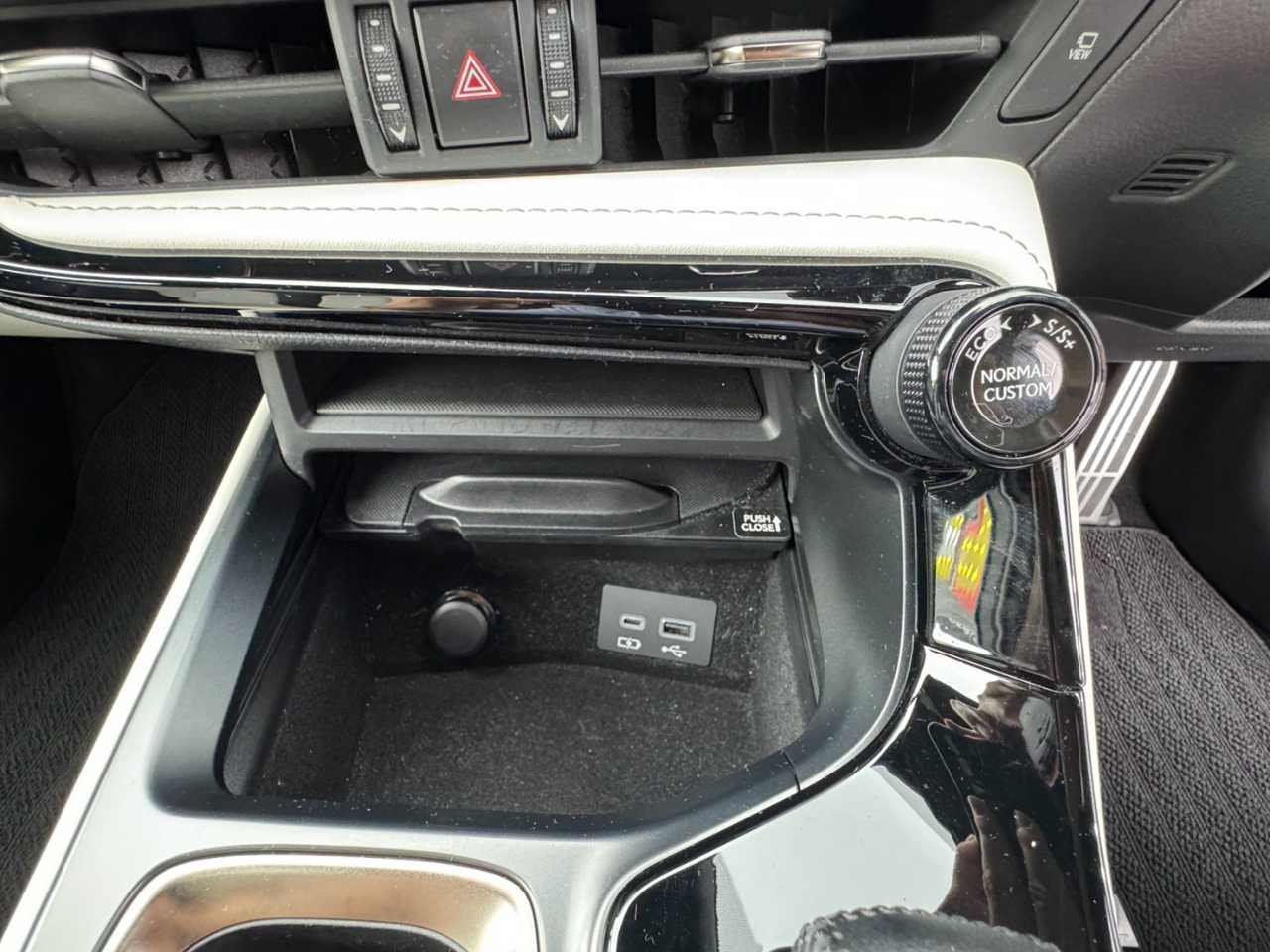 レクサス レクサス　ＮＸ３５０ｈ
