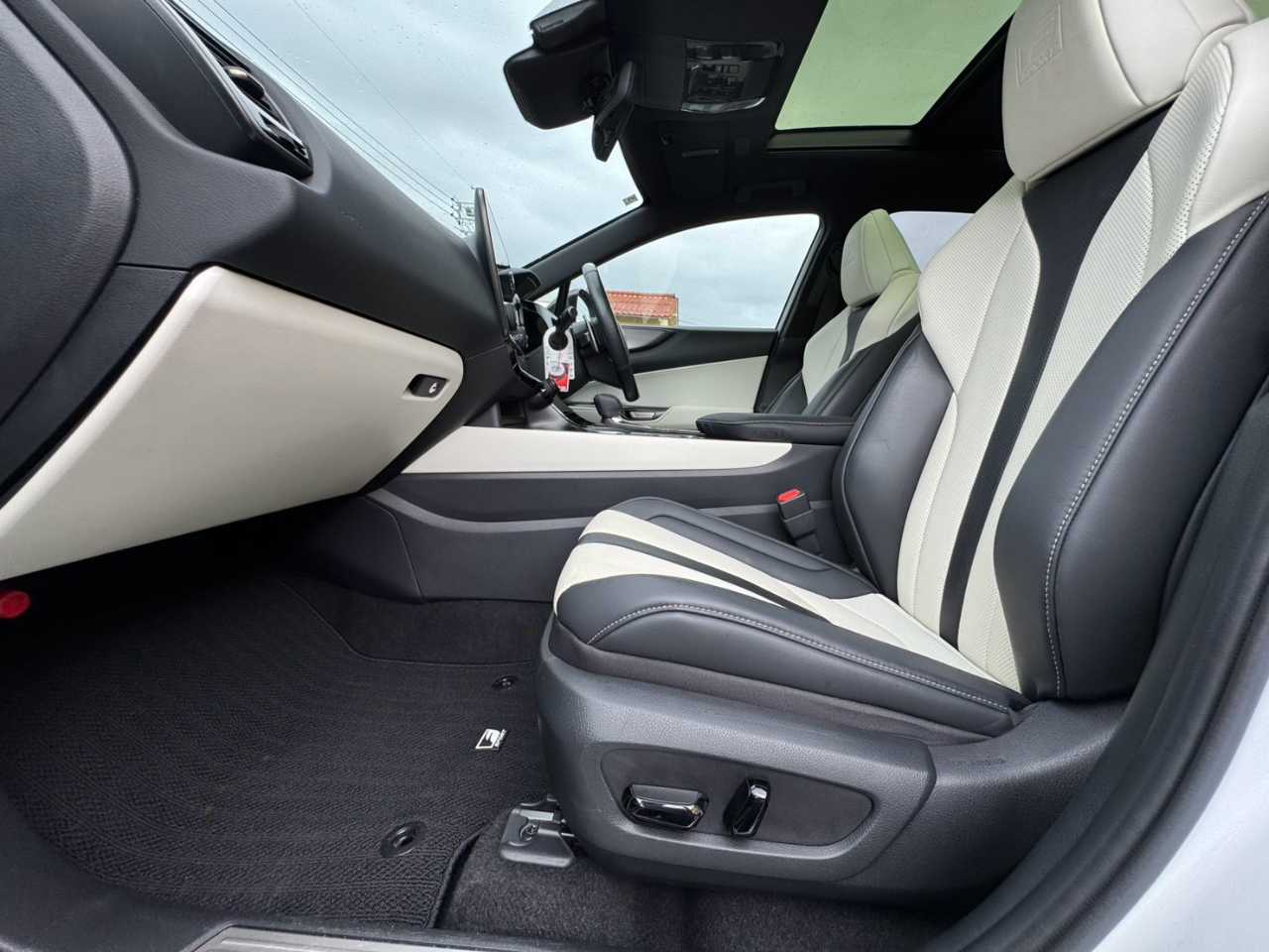 レクサス レクサス　ＮＸ３５０ｈ