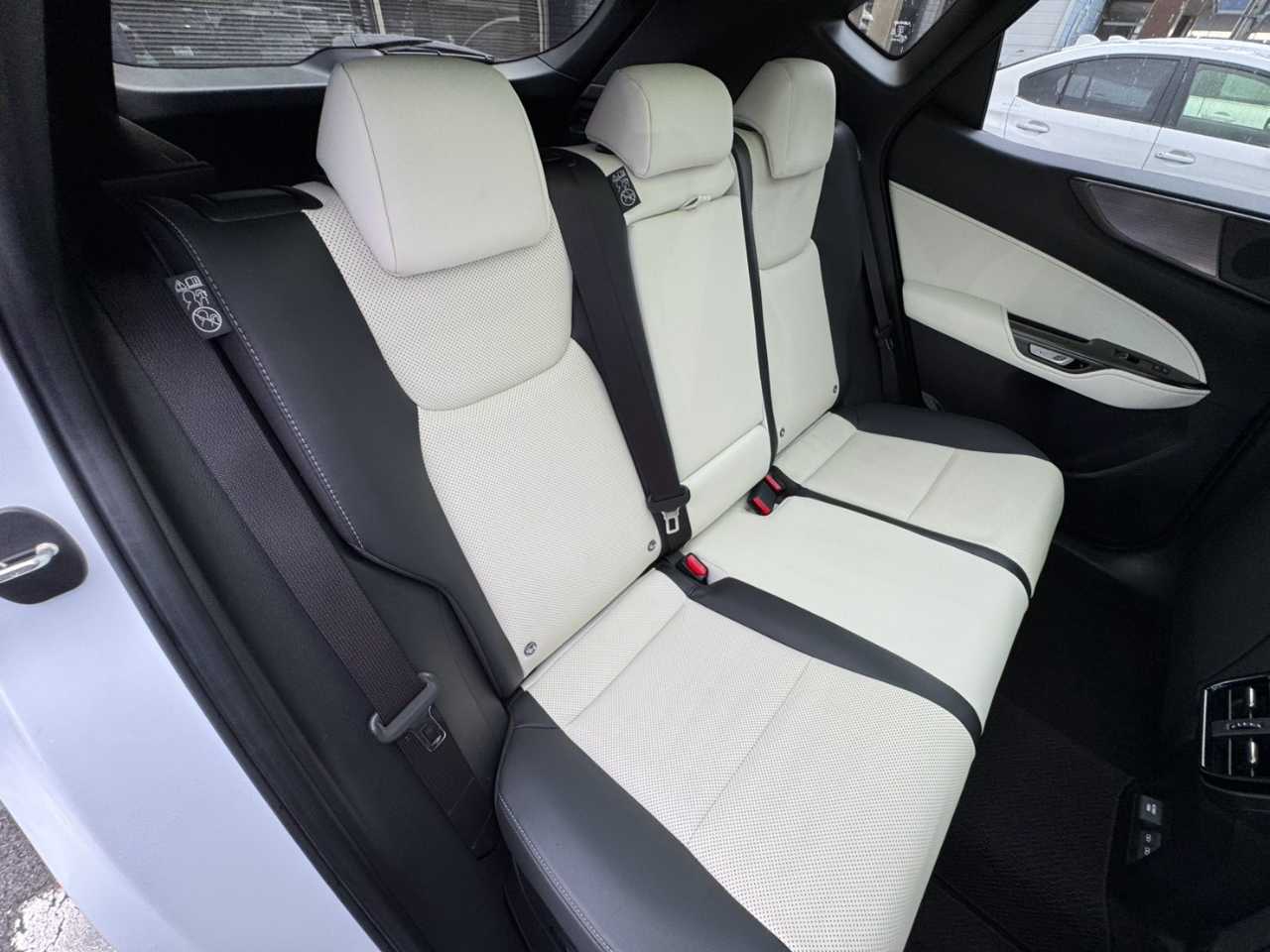レクサス レクサス　ＮＸ３５０ｈ