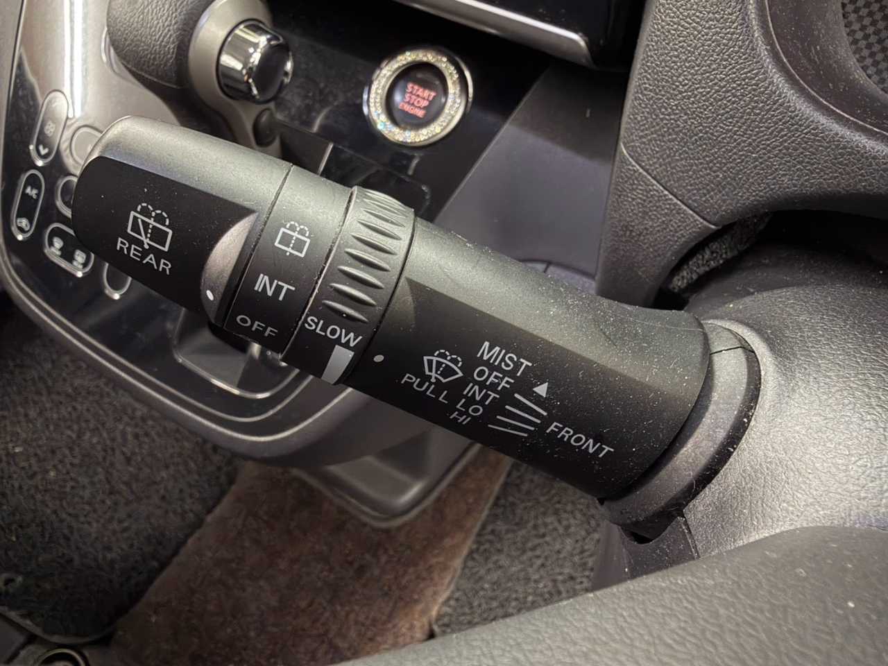 日産 デイズ　ルークス