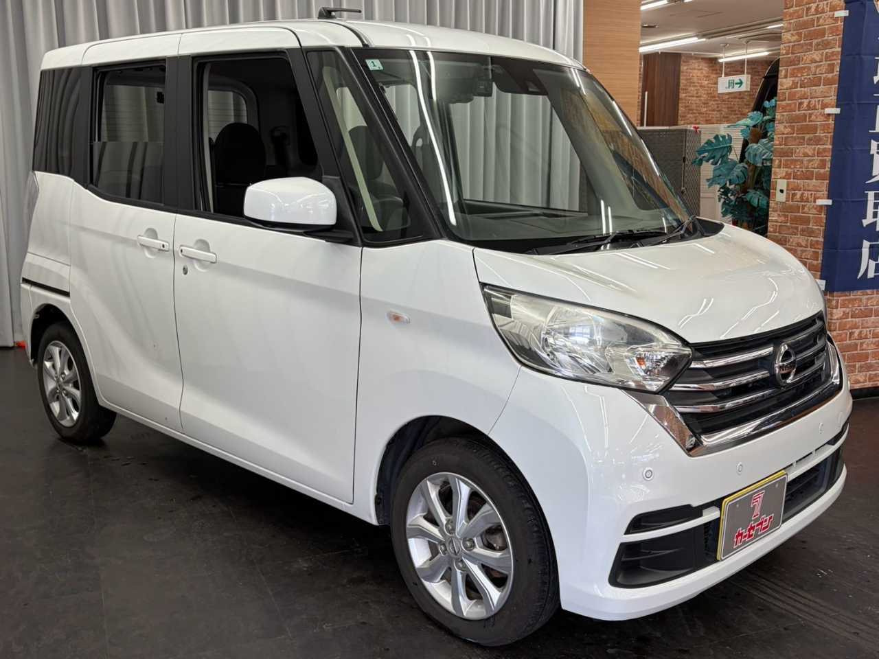 日産 デイズ　ルークス