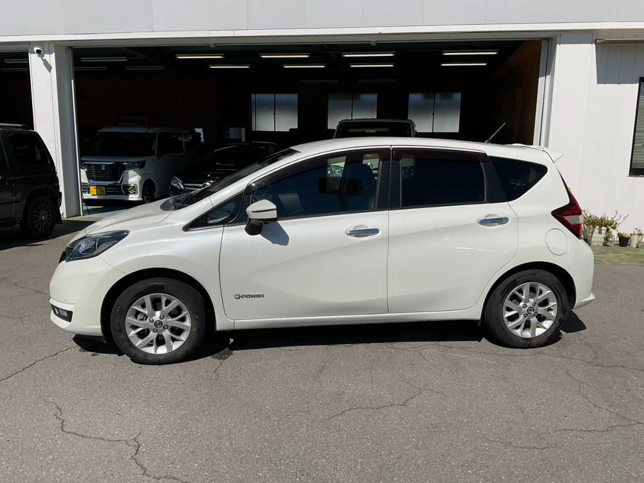 日産 ノート　ＨＢ