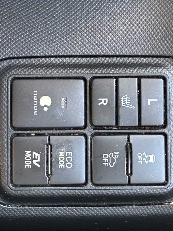 トヨタ アクア